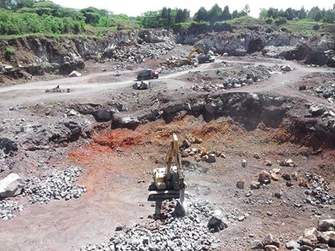 12243035_915494998526586_498390644115249331_n